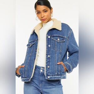 Levi’s Sherpa Trucker Jacket, XS